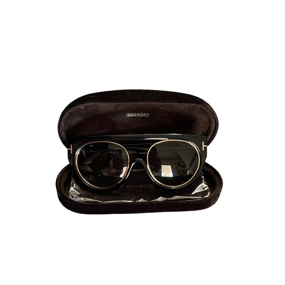 Tom Ford Alana Black Sunglasses, TF360 01B, 
55 18 140 - Picture 1 of 8
